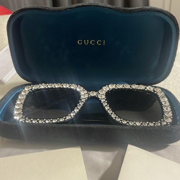 Gucci Sunglasses - Picture 2 of 8